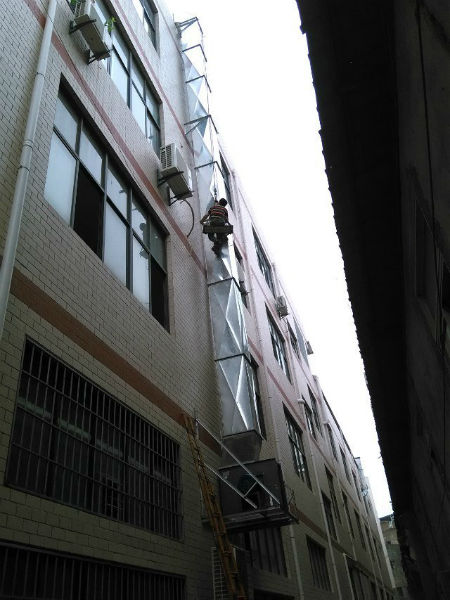 1494747795185273.jpg 20160908421141排煙安裝7.jpg