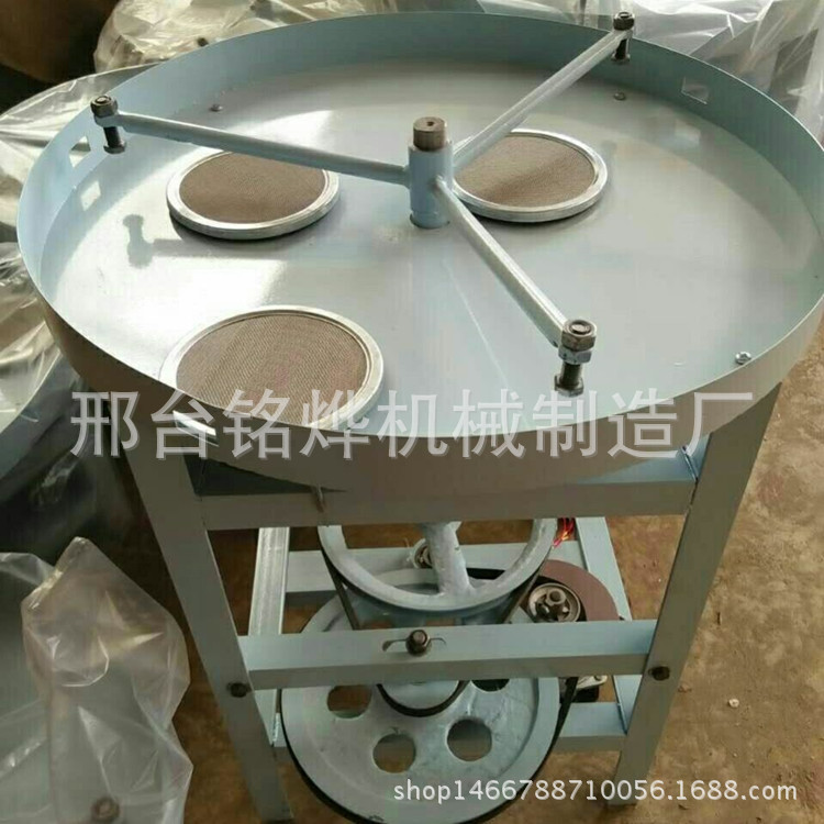 廠家生產(chǎn)商用手動煎餅機、五谷雜糧煎餅鏊子機，多功能方便，。