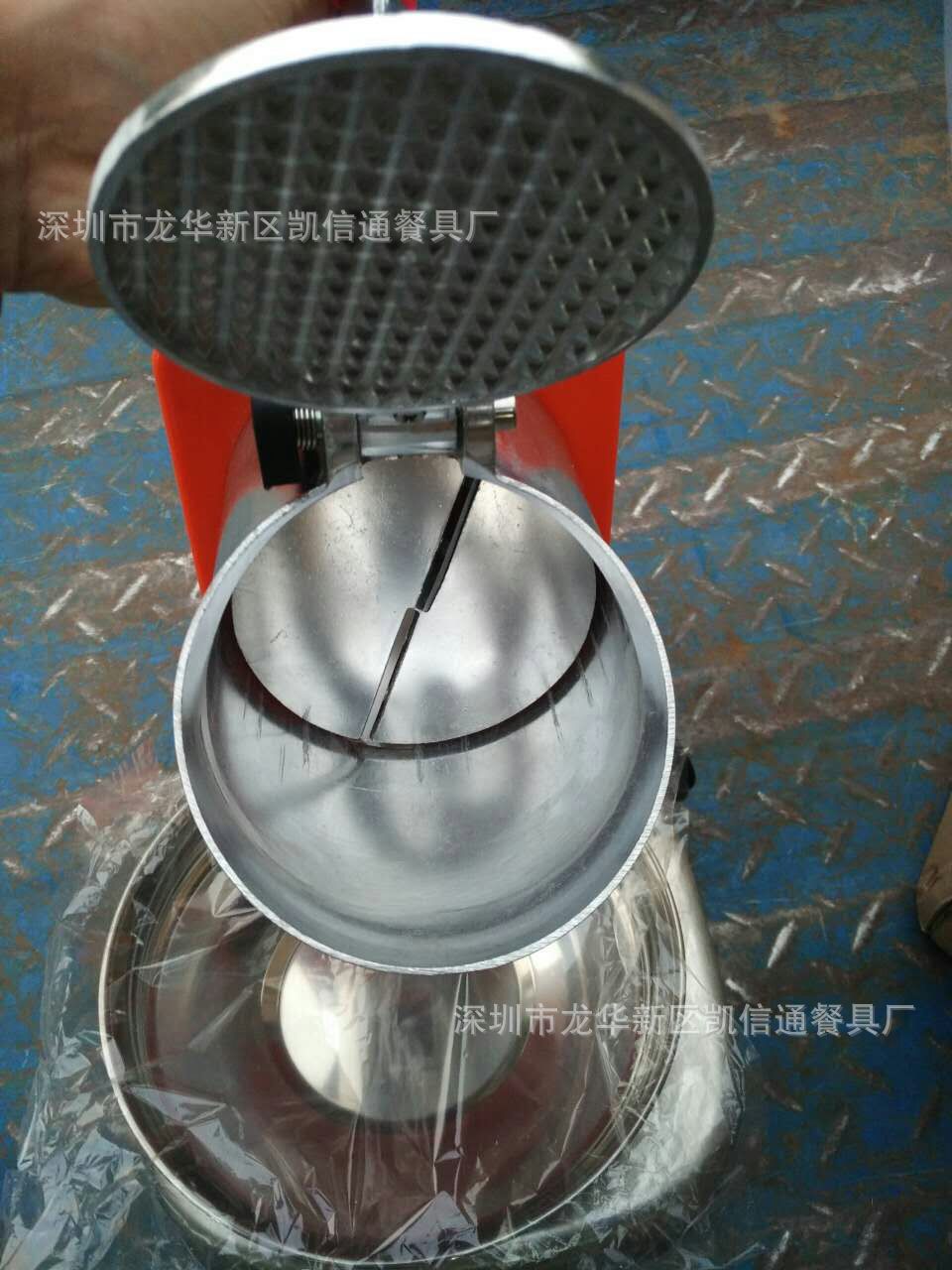 廠家批發(fā) 家用 商用刨冰機 雙馳碎冰機實用型