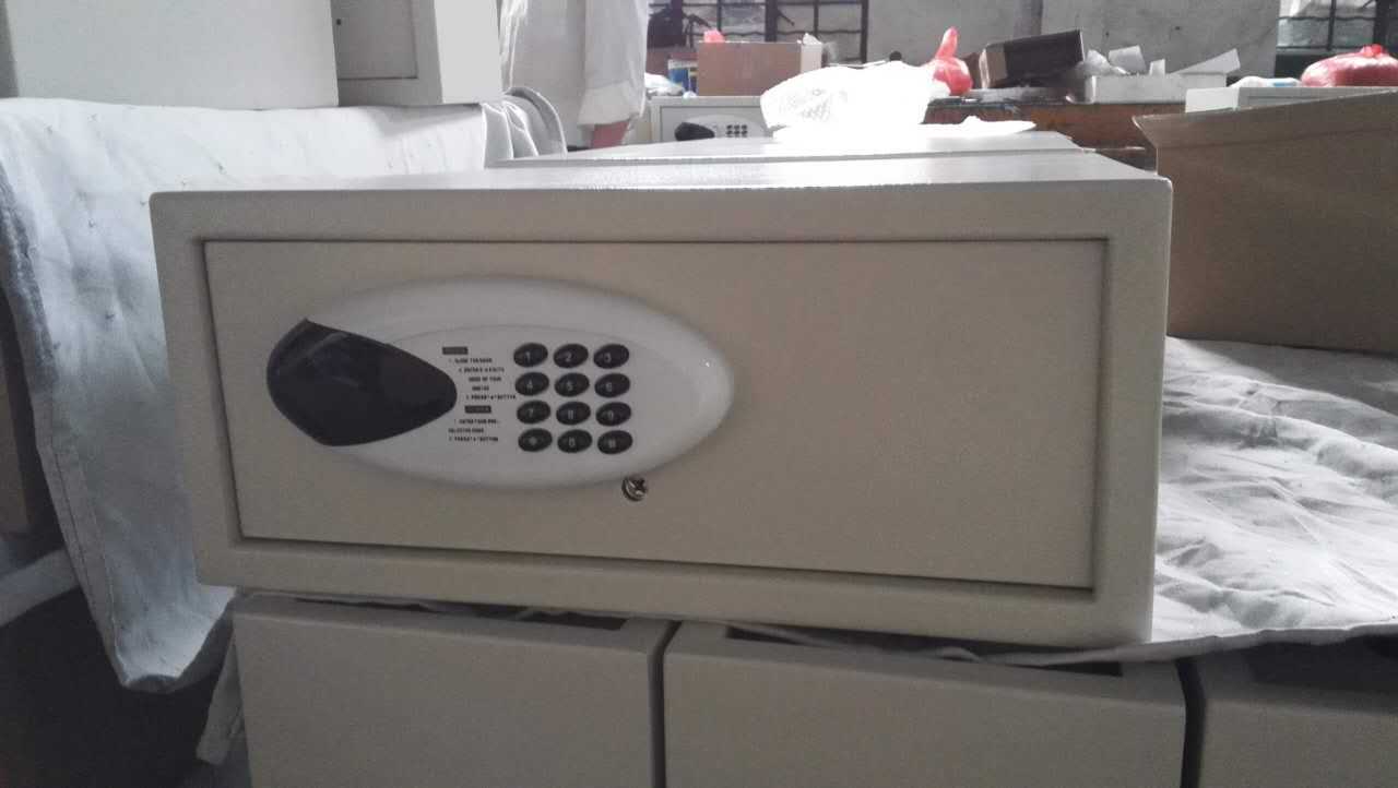 酒店保險臬 學(xué)生保險箱 電子密碼4320EHA自動機構(gòu)保管箱 保險箱