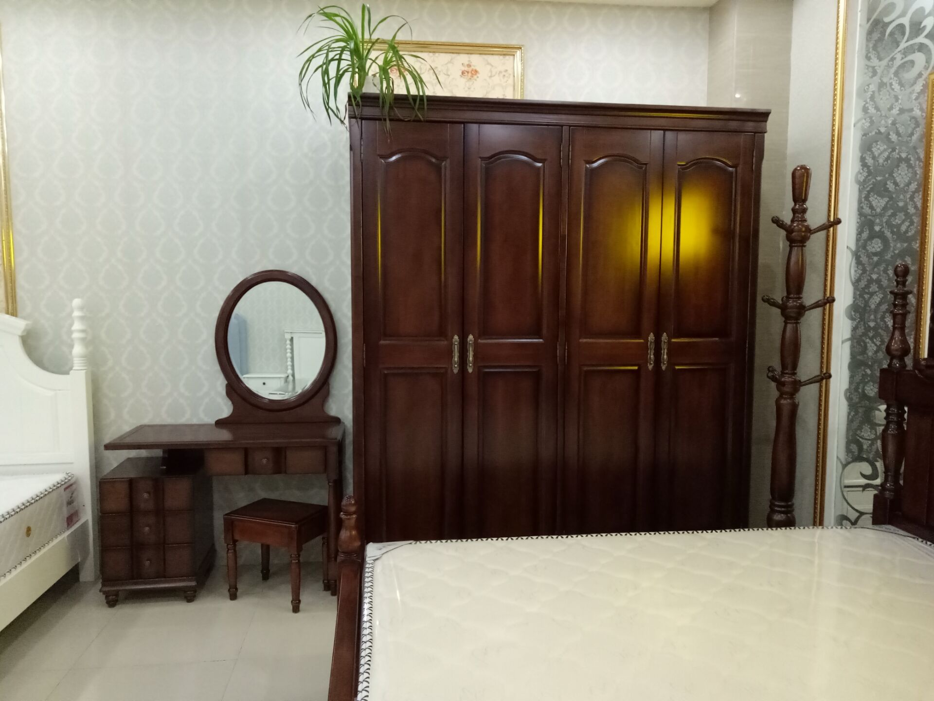 美式實木衣柜臥室美式家具2二3三4批發(fā)四門衣柜木質(zhì)儲物柜衣櫥