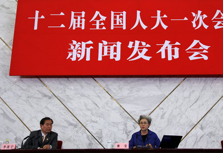 十二屆全國人大一次會(huì)議在北京人民大會(huì)堂舉行新聞發(fā)布會(huì)