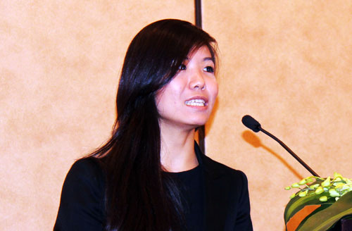 Ivy Yu Yang女士 波蘭信息與外國(guó)投資局–中波合作中心：“波蘭–歐洲投資最低風(fēng)險(xiǎn)國(guó)”