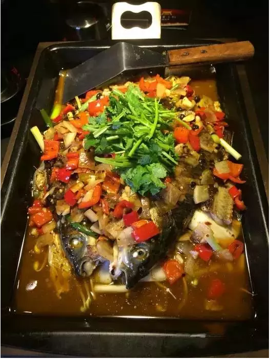 大功率烤爐做出的烤魚(yú)
